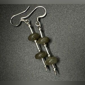 Labradorite and Sterling dangle Earrings
Handmade by Shanstone Jewelry!!